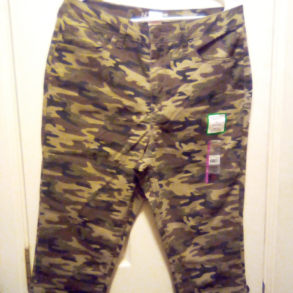 Camo pants